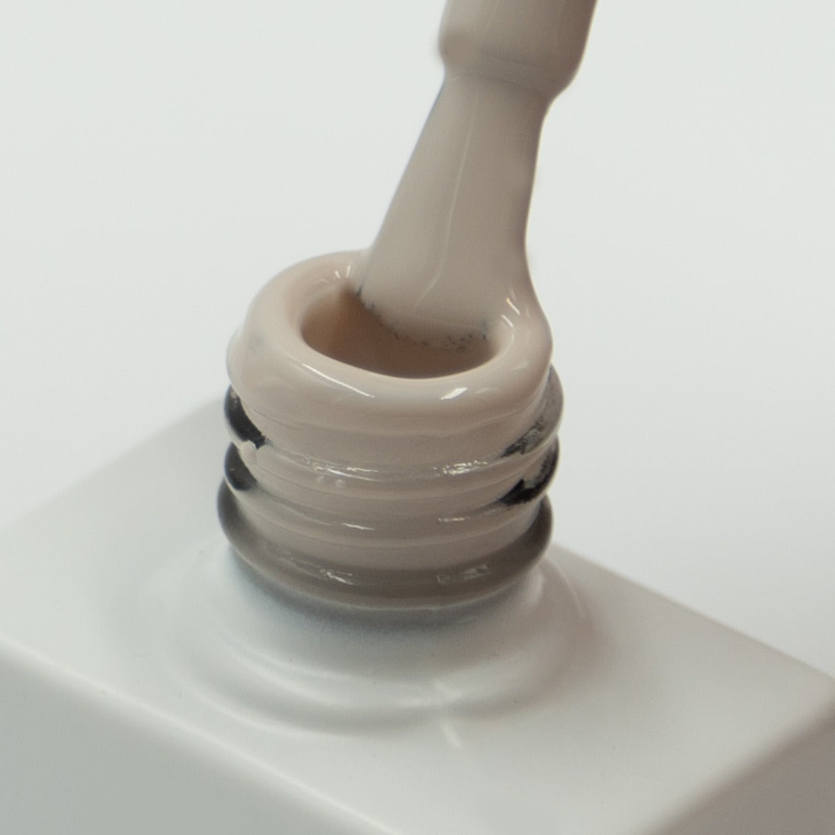 INVERAY N°185 Latte Macchiato – Vernis Semi-Permanent 10 ml