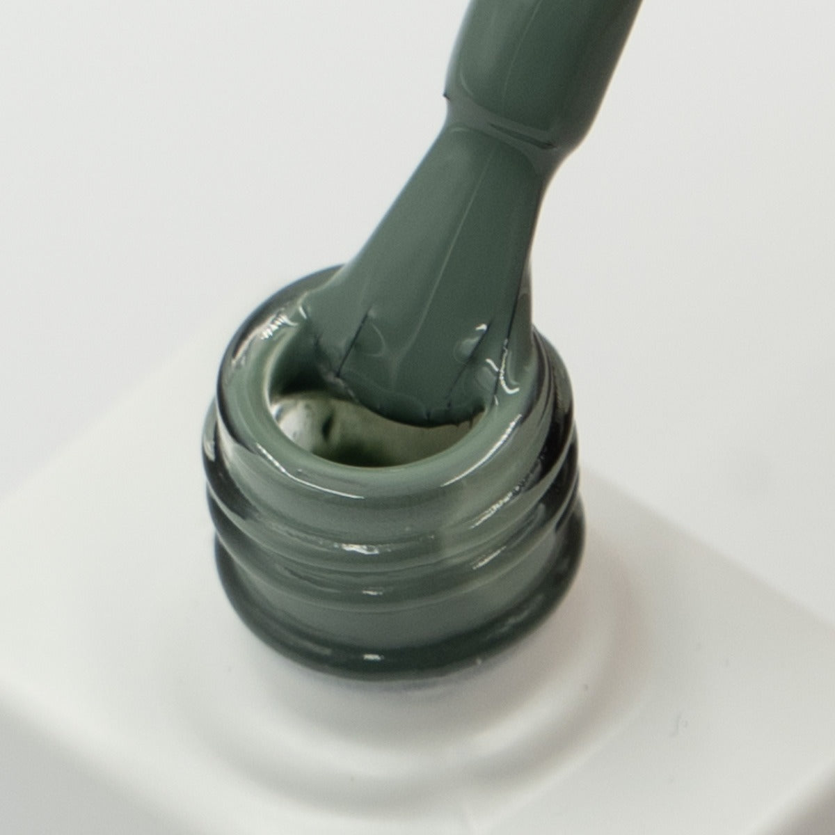 INVERAY N°186 Green Tea – Vernis Semi-Permanent 10 ml