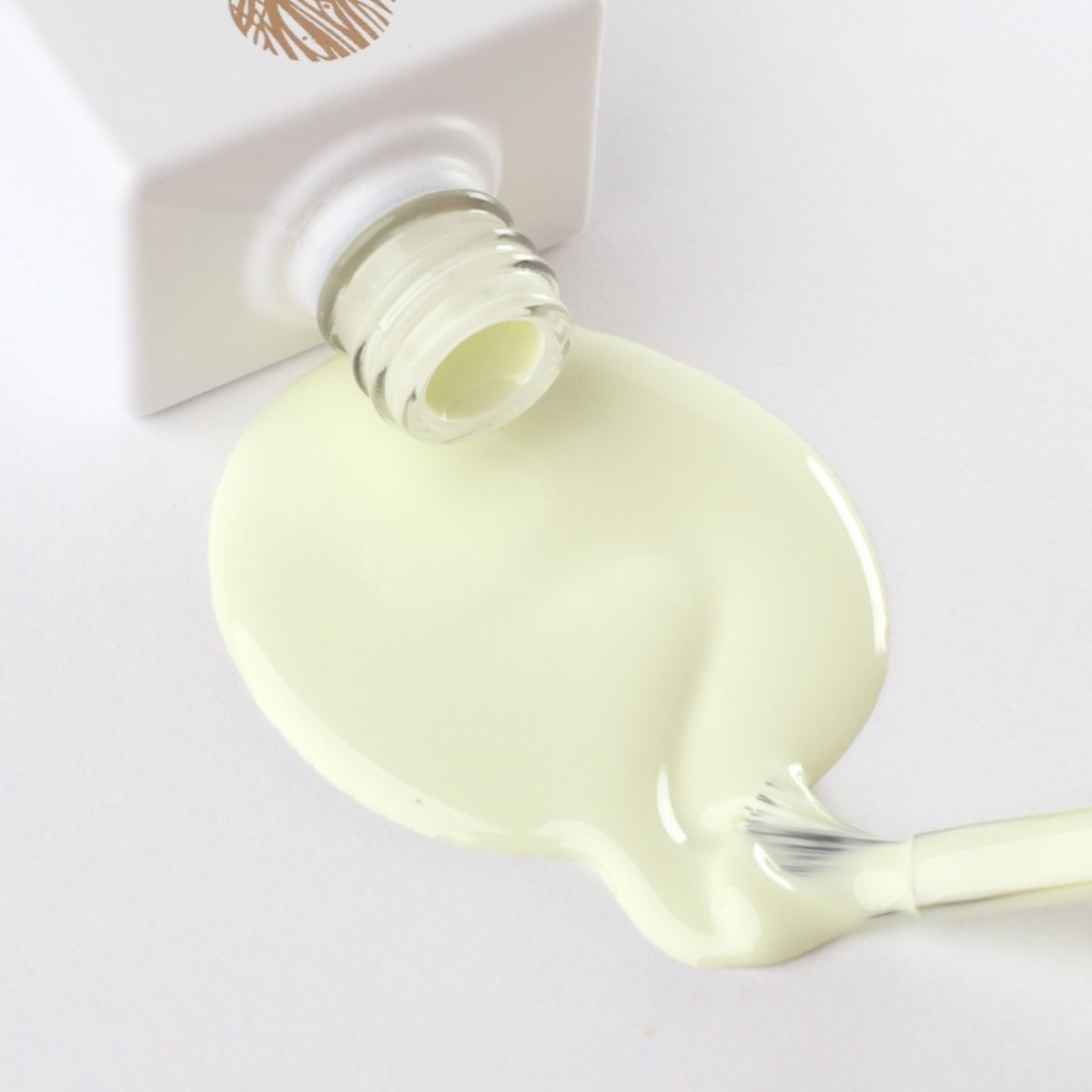 INVERAY N°211 Meadow Breeze – Vernis Semi-Permanent 10 ml