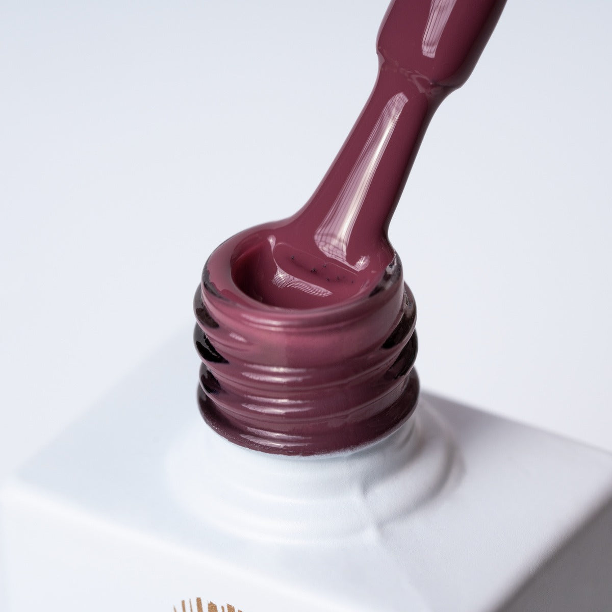 INVERAY N°77 Amity – Vernis Semi-Permanent 10 ml